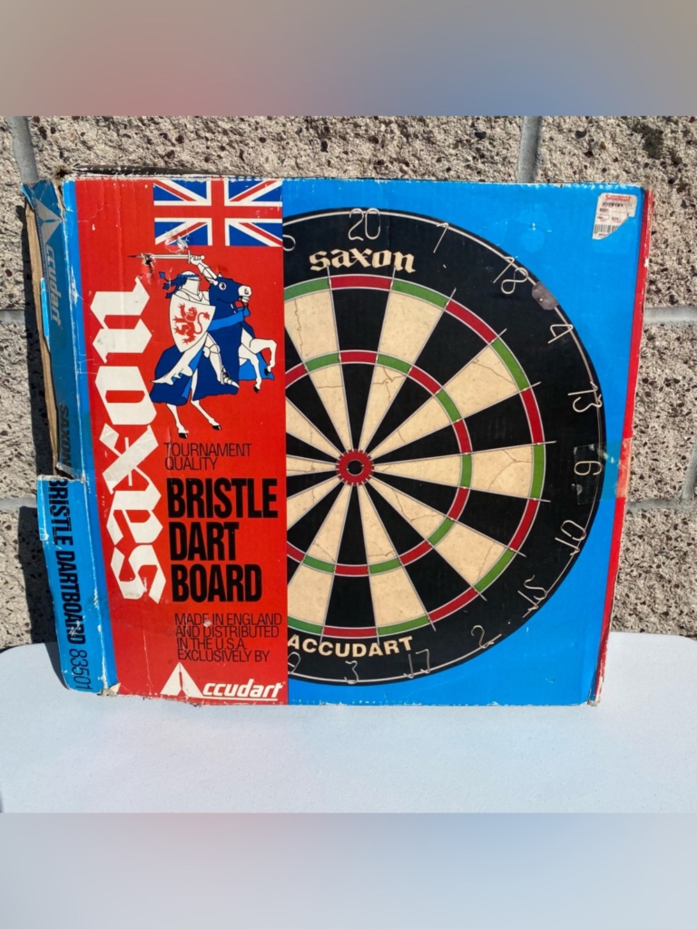 Vintage Saxon Accudart 18" X 1.25" Bristle Tournament Quality Dartboard 1976